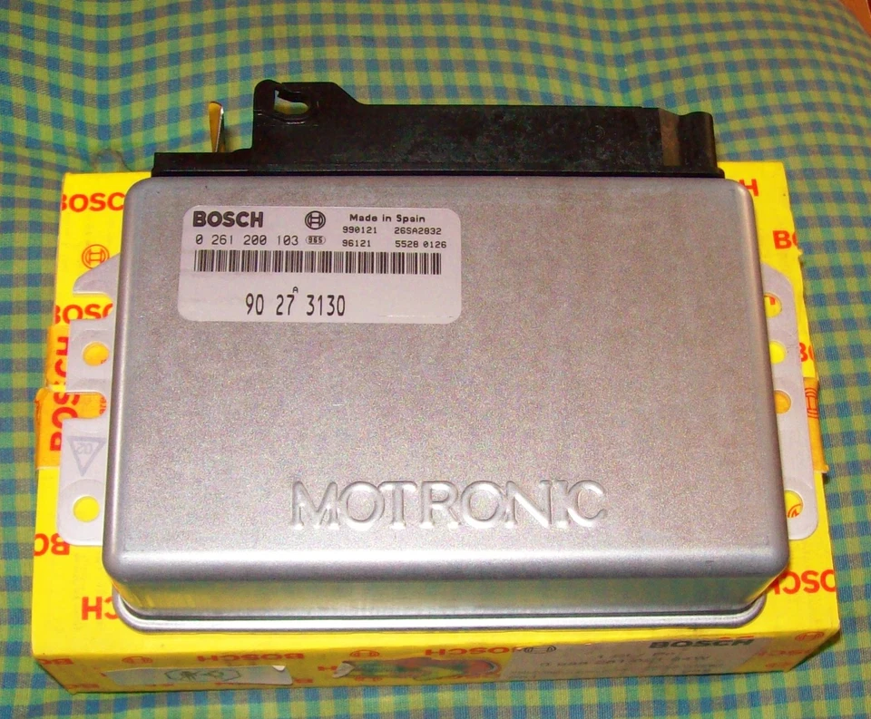 Ricambio centralina Opel Omega/Holden Commodore/Vauxhall Carlton 0261200103 - Immagine 1 di 1