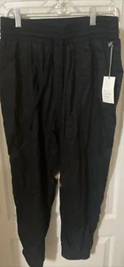 A New Day Women’s BLACK Jogger MEDIUM Pockets Drawstring Lightweight NWT - Picture 1 of 10