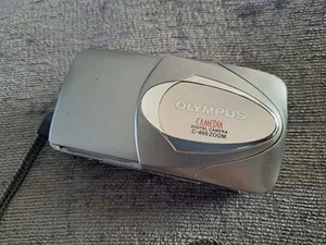 Olympus Digitalkamera Camedia C-460 Zoom 4.0MP silber Ersatzteile oder Reparaturen - Bild 1 von 4