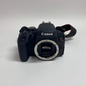 Canon EOS Rebel T7i 24.2MP Digital SLR DSLR Camera - Picture 1 of 10