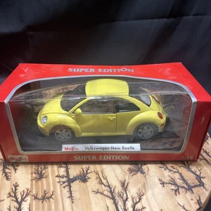 Volkswagen New Beetle Yellow - SUPER EDITION - MAISTO - 1:18 RARO modellino pressofuso - Foto 1 di 7