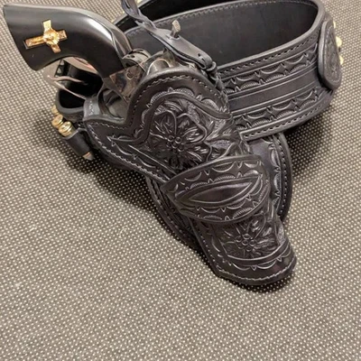.44/45 Western Tanned Leather Field Right Hand Holster Floral USA Size 38-40 - Image 1 of 4