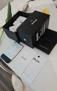 Iphone 1st Generation 8GB IOS 3.1.3, O2, Fully Working, Boxed With Accessories - Picture 1 of 9