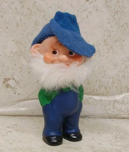 Vintage Gnome Elf Figurine Vinyl Rubber 4" Made In Japan - Picture 1 of 16