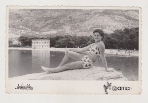 Pretty Attractive Young Woman Beach Bikini Swimsuit Female Snapshot Old Photo - Picture 1 of 1