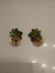 Vintage Matisse Signed Copper Green Enamel Maple Leaf Clip On Earrings - Picture 1 of 3