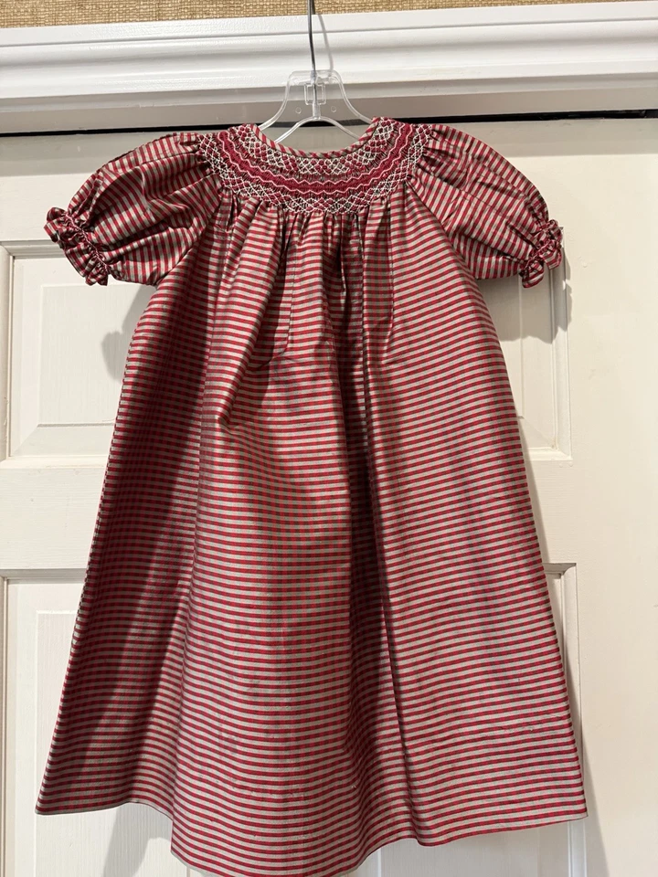 Vestido listrado vermelho e verde de Natal STRASBURG 2Y um botão faltando - Imagem 1 de 4