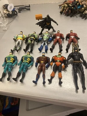 Vintage batman figures lot Of 11 Figures  Oz - Image 1 of 4