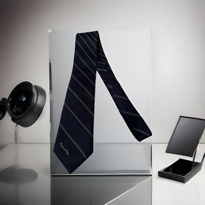 "Corbata Oscar De La Renta para hombre azul oscuro blanco prendedor rayas 59"" x 3 1/4""" Foto 1 de 4