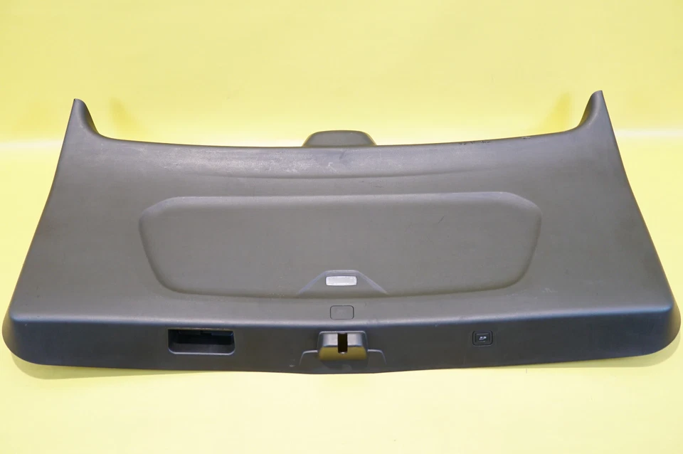 🔅2019 Chevrolet TRAVERSE OEM LIFTGATE LOWER TRIM FINISH PANEL  ASSEMBLY84395176 - Image 1 of 4