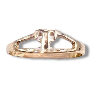 Vintage Letter T initial Signet 14k Yellow Gold Pinky Band Ring Size 4.25 - Picture 1 of 13