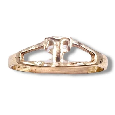 Vintage Letter T initial Signet 14k Yellow Gold Pinky Band Ring Size 4.25 - Image 1 of 4