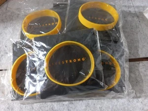 Lot 10 Livestrong Cancer Awareness Silicone Wristband Nike Bracelet YOUTH Frship - Bild 1 von 4