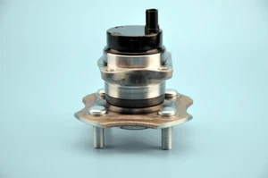 FIT TOYOTA YARIS MK1 99-05 REAR WHEEL BEARING /HUB +ABS SENSOR - Picture 1 of 11