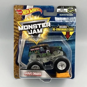 Hot Wheels Monster Jam 1:64 Nite Glo Glo Glo Glow Cage Grave Digger Monster 2017 Nuevo - Imagen 1 de 3