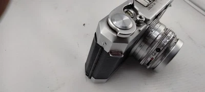 VINTAGE AIRES 35 III CAMERA 35 MM NOT TESTED CASE AND STRAP - NO. 617327 - Image 1 of 4