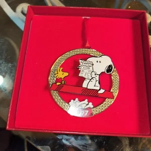 Snoopy Peanuts Collector Club Ornament - 1997 - Picture 1 of 4