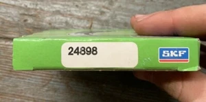 SELLO DE ACEITE SKF 24898 NUEVO EN PAQUETE DE FÁBRICA - Imagen 1 de 4