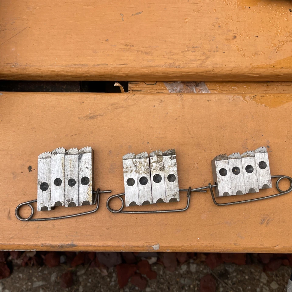 Vintage SET OF 3 OLDER  PIPE THREADING DIES TEETH PLUMBING. SETD NYE 1A & 1R - Image 1 of 4