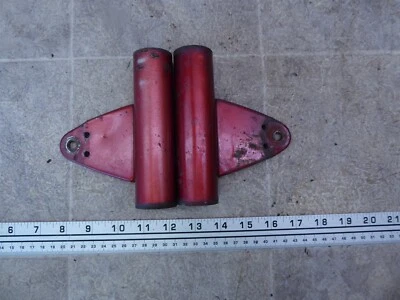 Yamaha CT3 1973 Enduro Y765-1) Juego de soportes de faros orejas horquilla delantera roja Foto 1 de 4