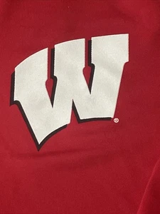 Neu mit Etikett Wisconsin BADGERS Under Armour Hoodie 2XL rot Football LS Pullover XXL - Bild 1 von 4