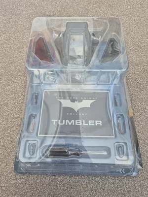 Problema 1 Hachette Costruire Il Batmobile Bicchiere Batman Dark Knight Car 1/8 - Immagine 1 di 3