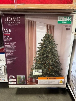 Árbol de Navidad artificial preiluminado LED 7,5 pies Yorkshire Twinkling Fir T35 Home D Foto 1 de 4