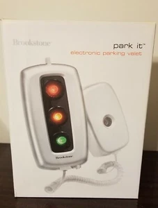 Valet electrónico de estacionamiento BROOKSTONE NUEVO EN CAJA Sensores ultrasónicos de instalación rápida - Imagen 1 de 5
