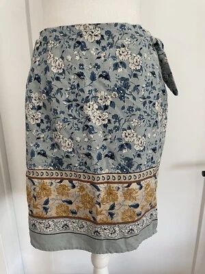 Women’s Marsh Landing Floral Linen Blend Wrap Skirt Size 8P - Image 1 of 4