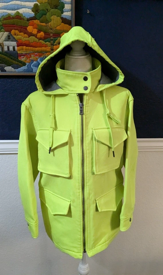 Jaqueta Alice + Olivia By Stacey Bendet com Capuz Zíper Verde Neon Amarelo Tamanho Pequeno - Imagem 1 de 4