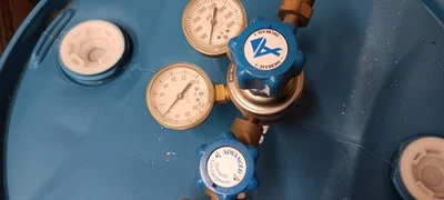 Advanced Specialty UPE325580 Gas Pressure Regulator Valve w/ Brass Outlet Valve - Image 1 of 3