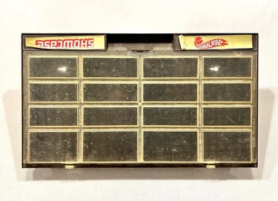 1981 Hot Wheels Showcase 16-Car Collectors Case - Image 1 of 4