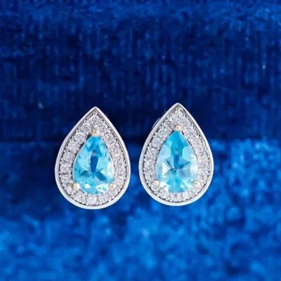 Pendiente de topacio natural y diamantes talla pera de 4,50 quilates enchapado en oro blanco de 18 k Foto 1 de 4