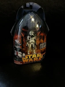 STAR WARS CLONE COMMANDER (green) IN BATTLE GEAR ELITE CLONE rare ROTS#33 HASBRO - Picture 1 of 2