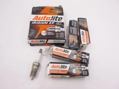 Свечи зажигания Autolite Iridium XP с резистором для Ford Explorer 1997-2000 годов выпуска упаковка 4 шт. - Изображение 1 из 2