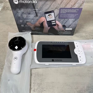 Motorola, NIB VM64 Connect Baby Monitor, WiFi Connectivity Two Way Talk Hubble - Picture 1 of 11