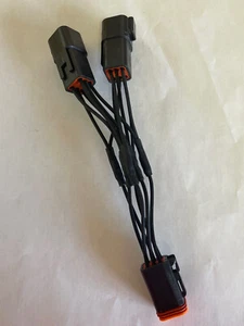 6" Harley OEM 6X Dual Deutsch ACCESORIO/AUXILIAR enchufe DIVISOR PARA INTERRUPTORES - Imagen 1 de 3
