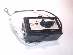 GE/GENERAL ELECTRIC CR305X130P SOLO INTERRUTTORE SELETTORE DI RICAMBIO ON/OFF - Foto 1 di 3