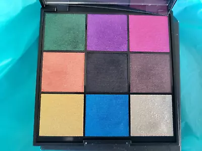 Avon fmg Cashmere Eyeshadow Palette Enchanted Eyes, Nine Shades - Image 1 of 2