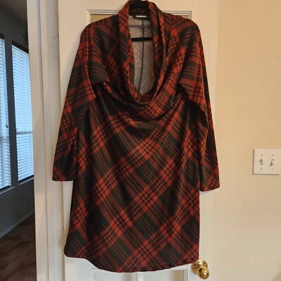 Vestido Annabelle Manga Larga Capucha Cuello Rojo Cuadros Navidad Vacaciones Grande Foto 1 de 4