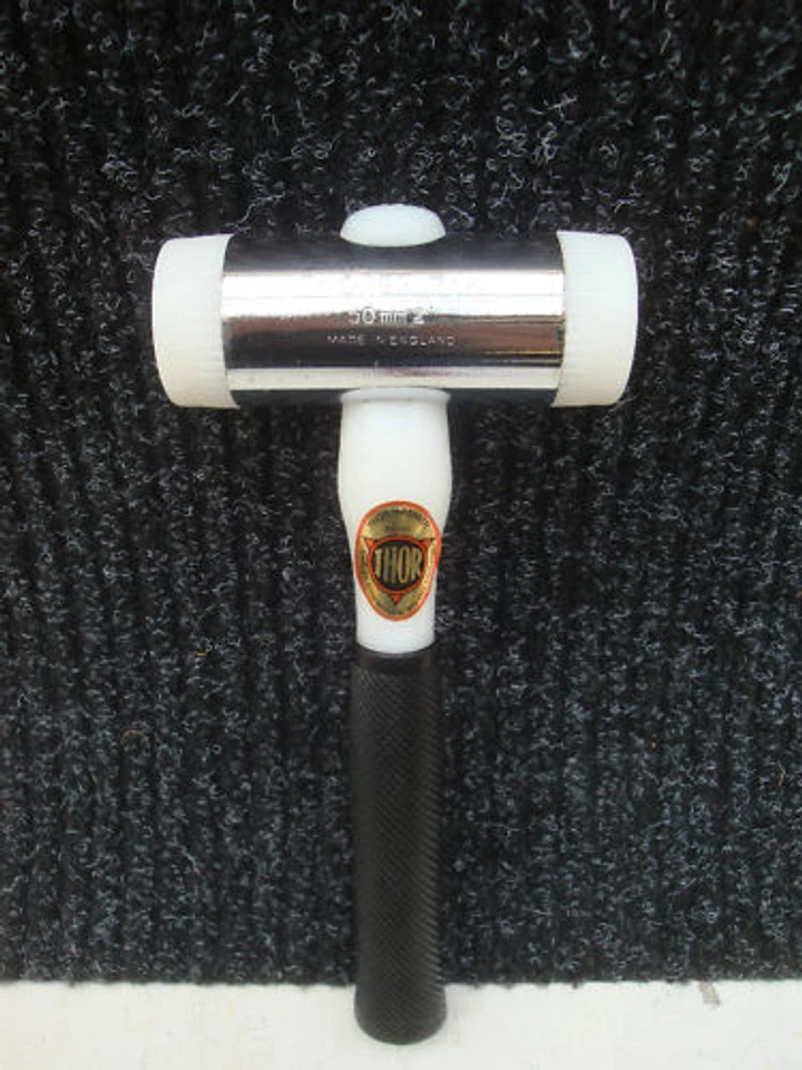 Thor 11 716 50mm Blanco Nailon Cara Plástico Manija Montaje Trabajo Martillos Foto 1 de 1
