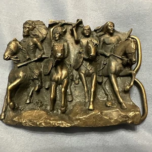 Vintage Belt Buckle Bergamot Brass Works 1979 Indians on the Warpath USA U-60 Op - Picture 1 of 4