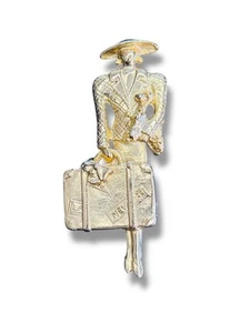 Vintage Art Deco Traveling Lady With Poodle Brooch Pin Suitcase, New York & LA - Picture 1 of 6