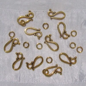 O195 - LOT DE 10 SETS FERMOIRS CROCHETS TOGGLE DORÉ 20MM x 12MM SANS NICKEL - Picture 1 of 3