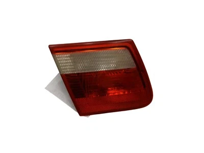 2002-2006 BMW 325xi Driver Rear RL Inner Tail Light Used OEM 63218368759 - Image 1 of 4