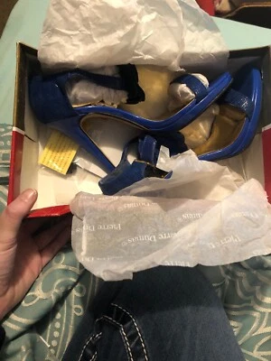 全新 8 码 Pierre Dumas 高跟鞋 — 第 1/4 张图片