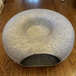 Peekaboo Katzenhöhle Katzentunnelbett Indoor Katzen, Katze Donut, grau, USA Spielzeug Spielplatz - Bild 1 von 8