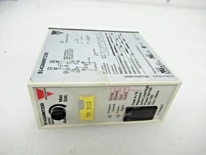 CARLO GAVAZZI PHOTOELECTRIC AMPLIFIER S142ARNT230 - Picture 1 of 3