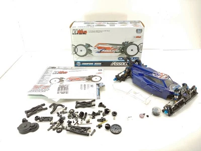 Team Associated B6.4 1/10 2wd Buggy Carpet Race Roller Slider Chassis w/ Body +P - Image 1 of 4