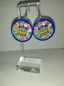 Paar Swizels Sweet Shop Wannenohrringe Handarbeit 6 cm Spaß Party Licht - Bild 1 von 5